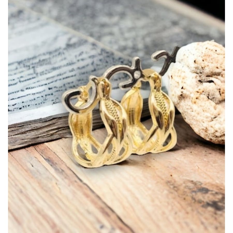 Lana basket wave hoop earrings in 18k of gold plated earrings