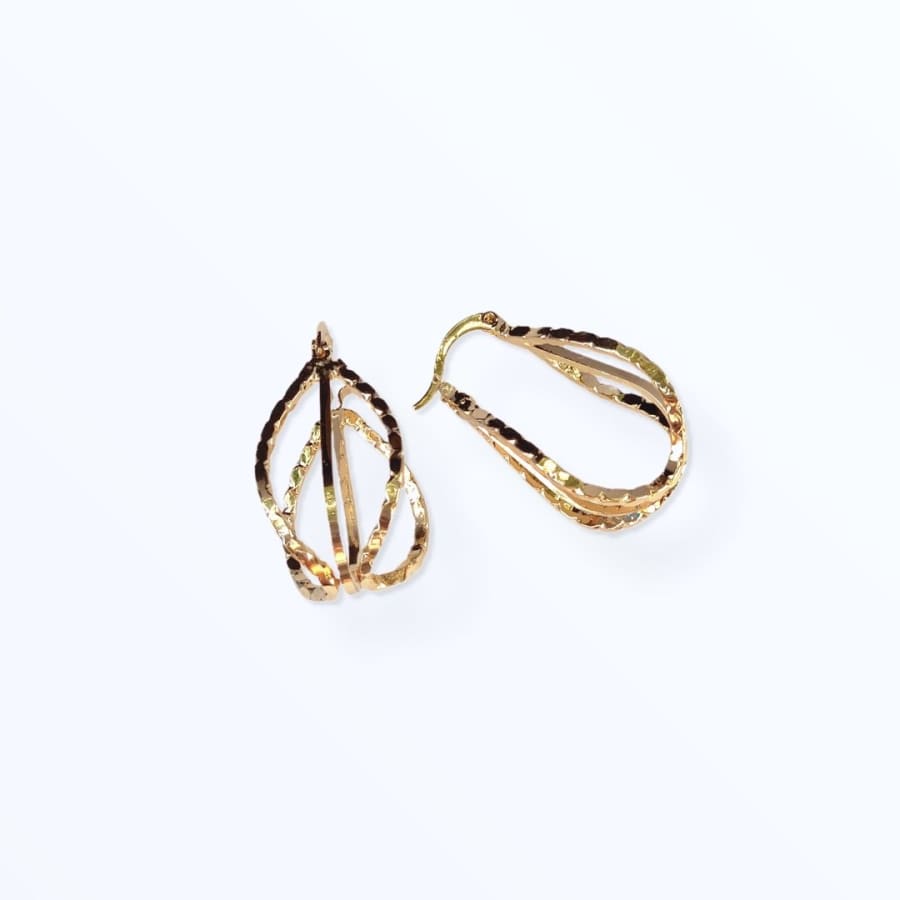 3d leaf hoop earrings in 18k of gold plated earrings