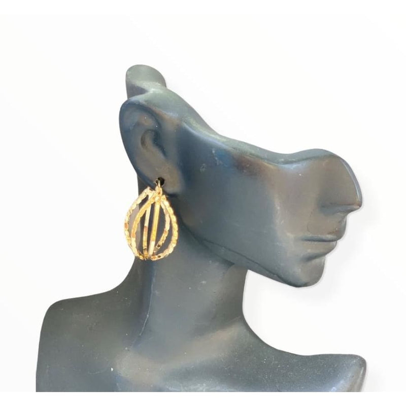 3d leaf hoop earrings in 18k of gold plated earrings