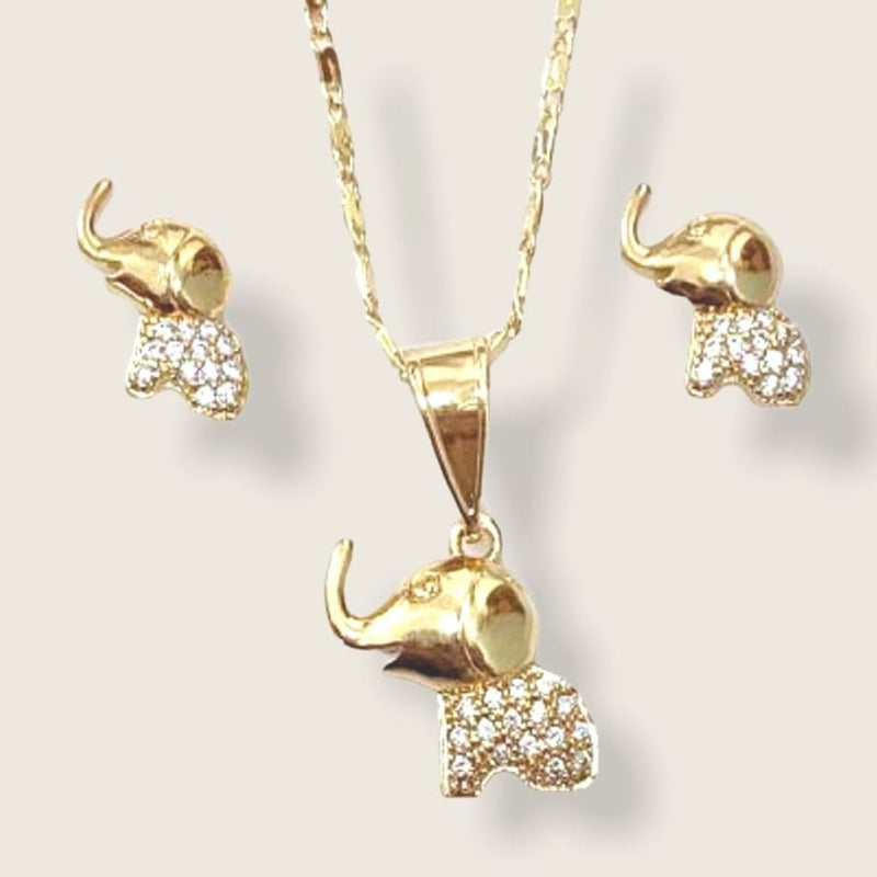 Dd clear crystal elephant set in 18k of gold plated chains