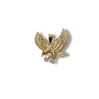 Eagle pendant in 18kts of gold plated