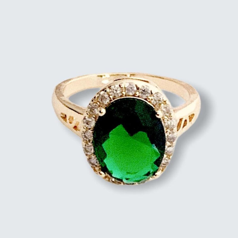 Emerald green oval shape faux stone ring in 18k of gold plated rings