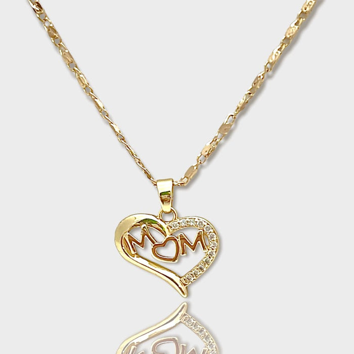 Mom ‘s heart necklace 18kts gold plated charms