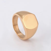 Signet gold plated ring. Rings